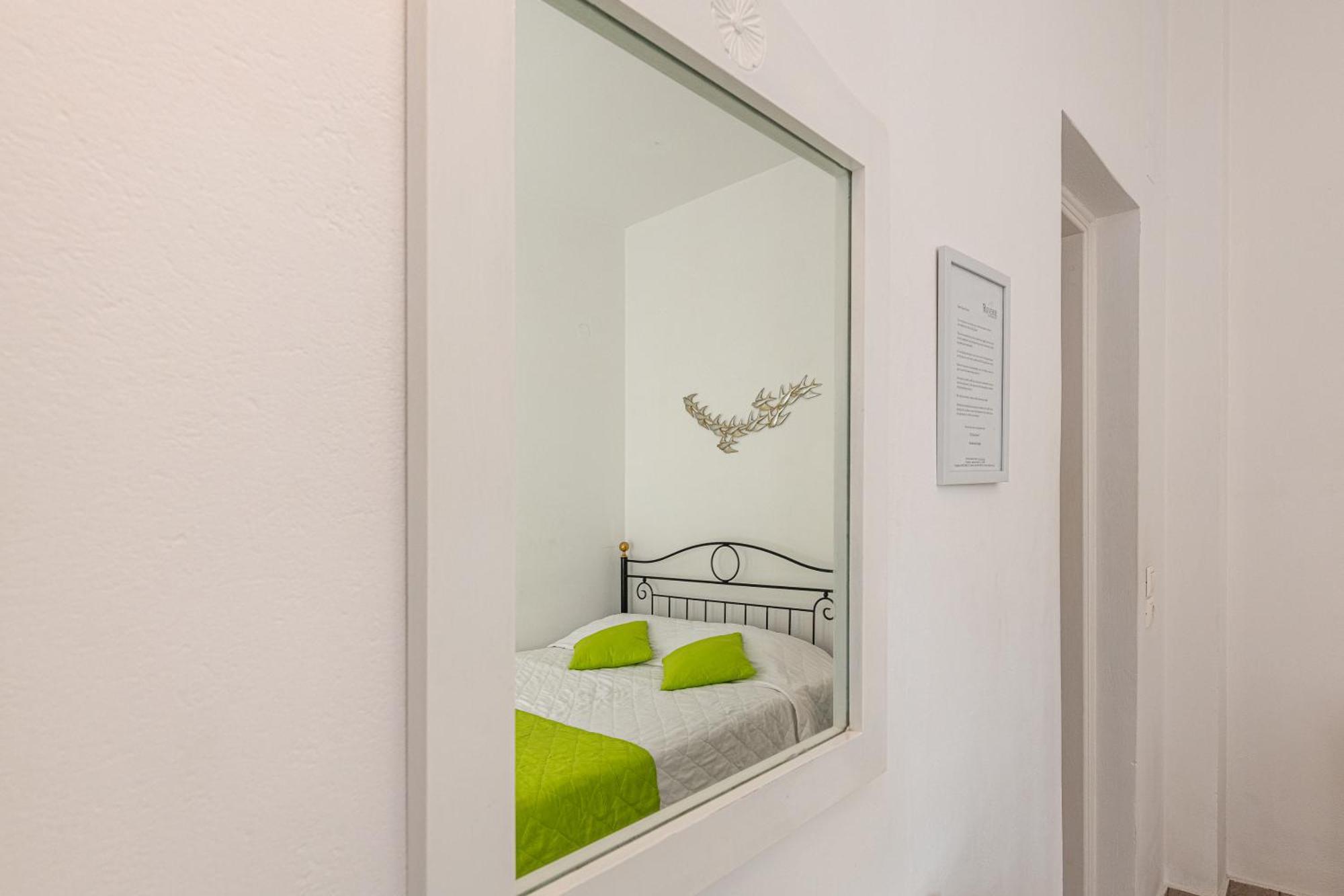 Reverie Santorini Hotel Фиростефани Экстерьер фото