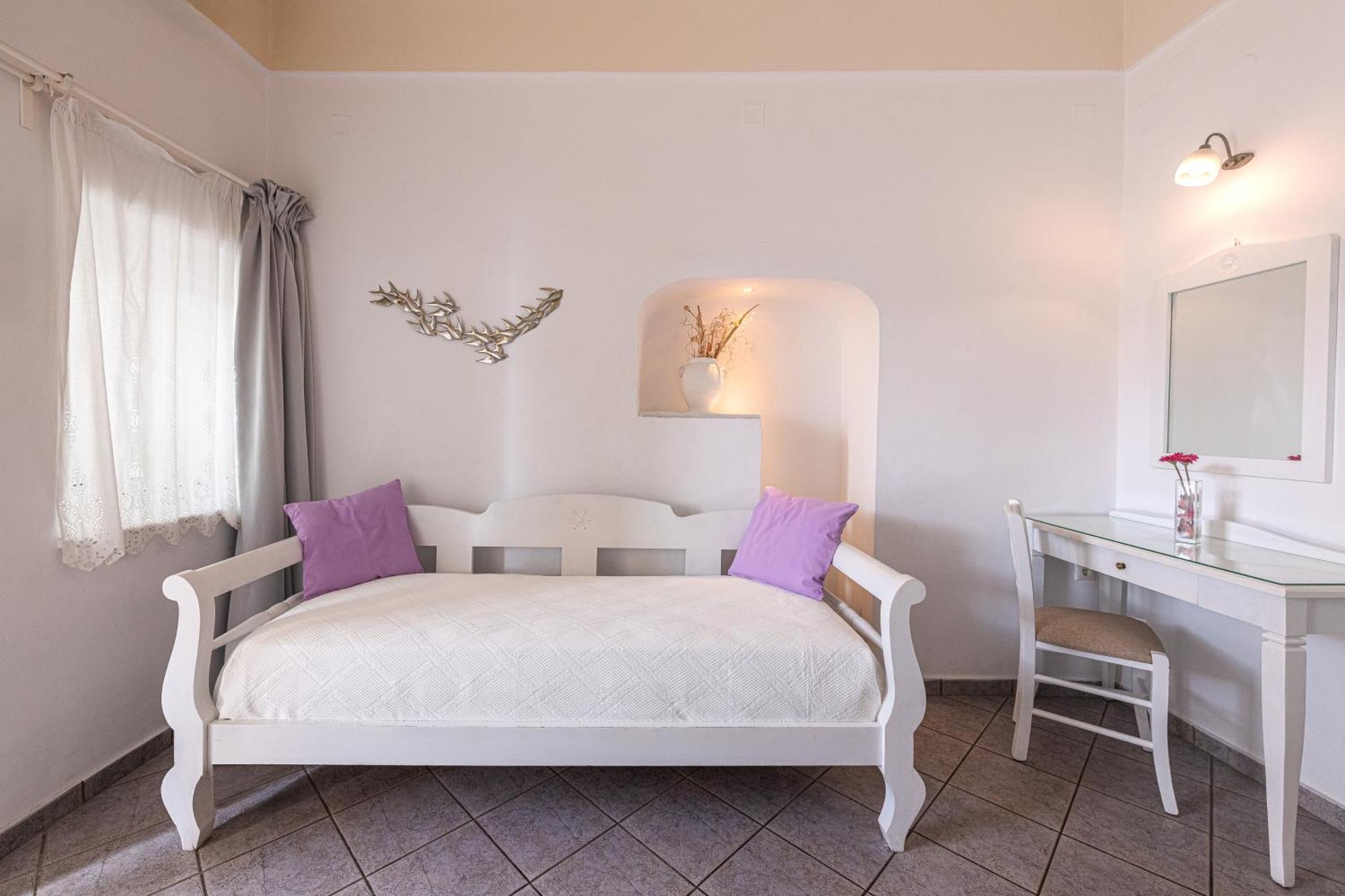 Reverie Santorini Hotel Фиростефани Экстерьер фото
