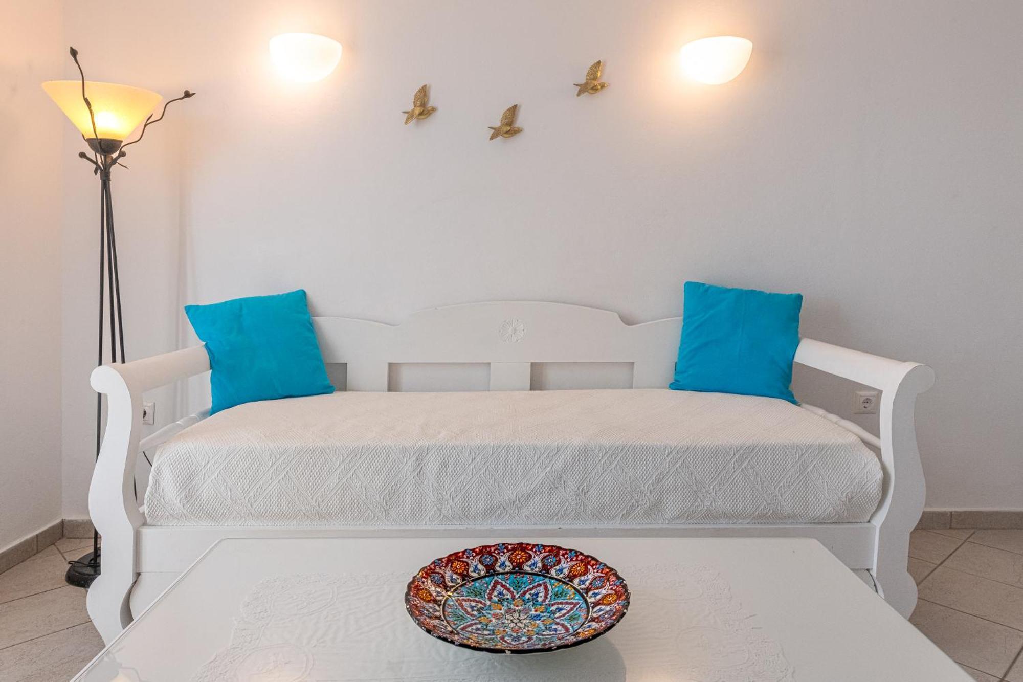 Reverie Santorini Hotel Фиростефани Экстерьер фото