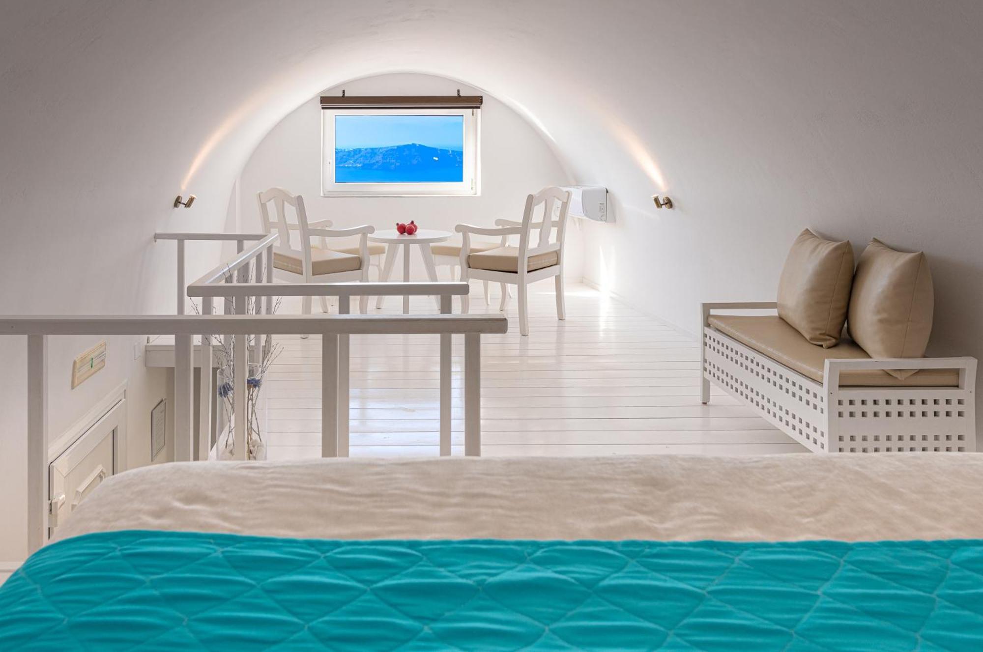 Reverie Santorini Hotel Фиростефани Экстерьер фото