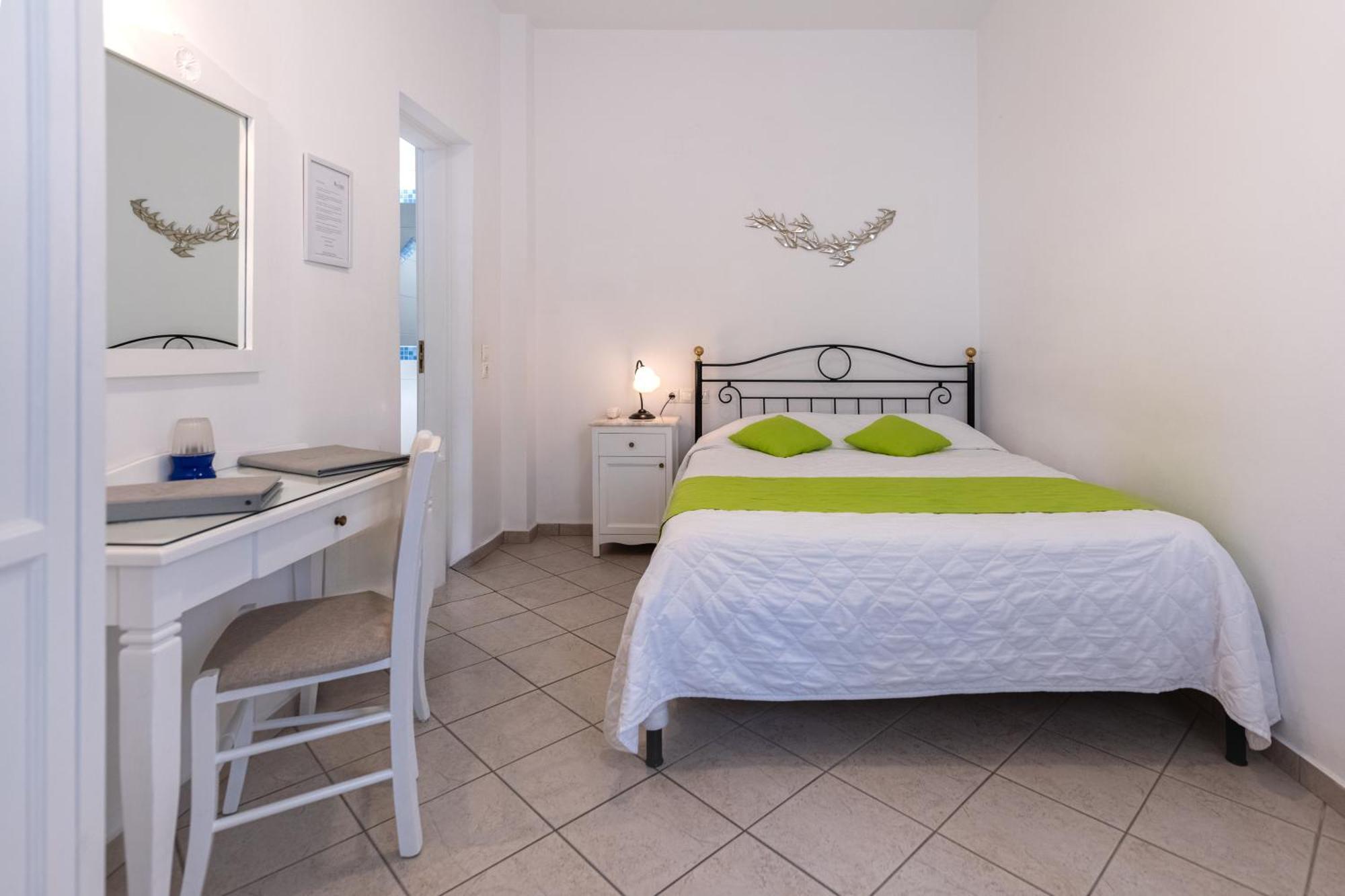 Reverie Santorini Hotel Фиростефани Номер фото